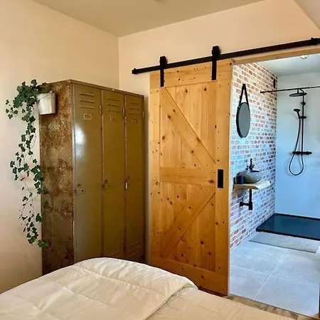 Duplex Couvèrme Appartamento